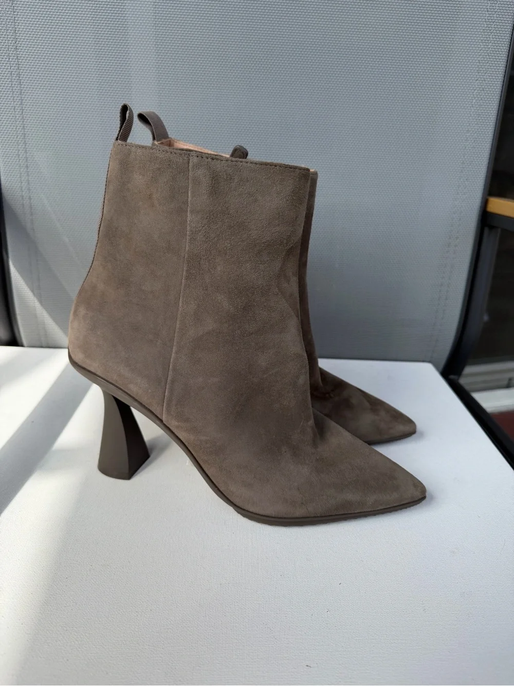 Cole Haan Grand.360 Suede Ankle Boots Taupe Sculptural Heel Pointed Toe Size 9B